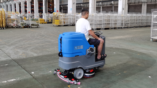 潔臣士洗地機:用智能清潔征服清潔難題